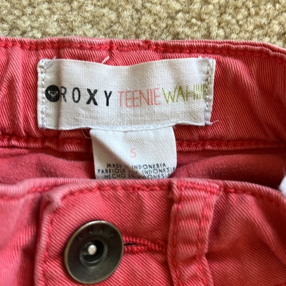 Roxy size 5 adjustable shorts - Picture 2 of 3